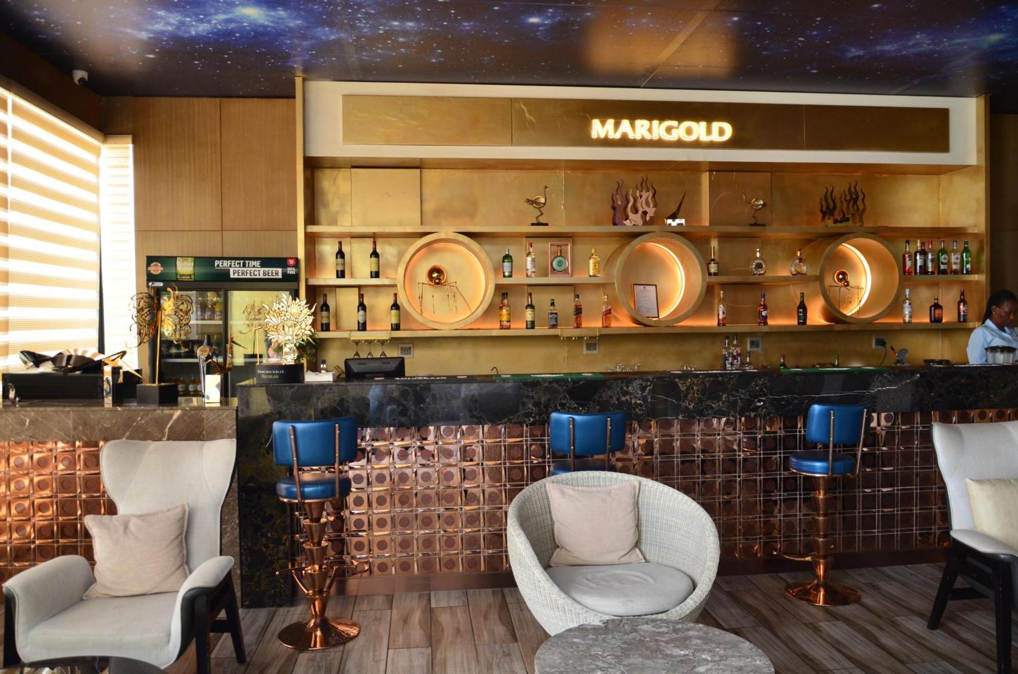 Marigold Hotel & Restaurants Windhoek Exterior foto